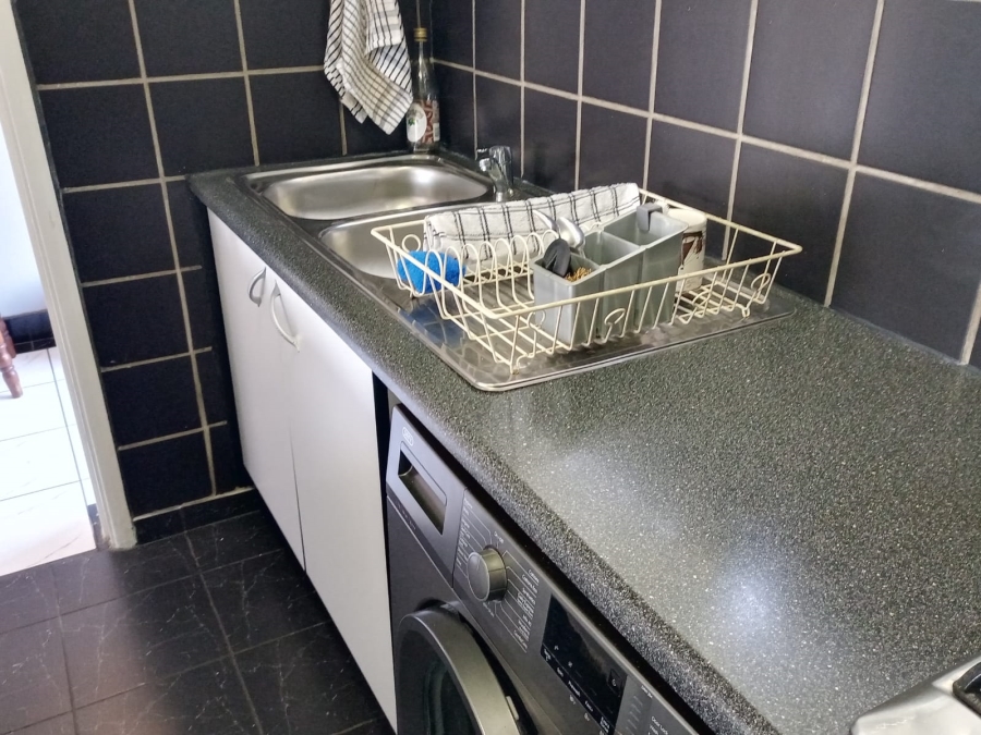 1 Bedroom Property for Sale in Morningside KwaZulu-Natal