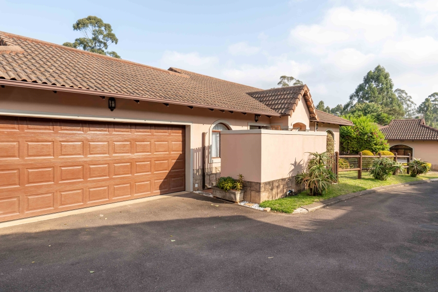 3 Bedroom Property for Sale in Waterfall KwaZulu-Natal