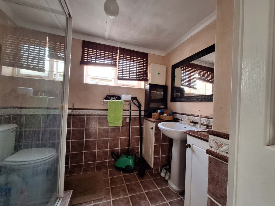 4 Bedroom Property for Sale in Windermere KwaZulu-Natal