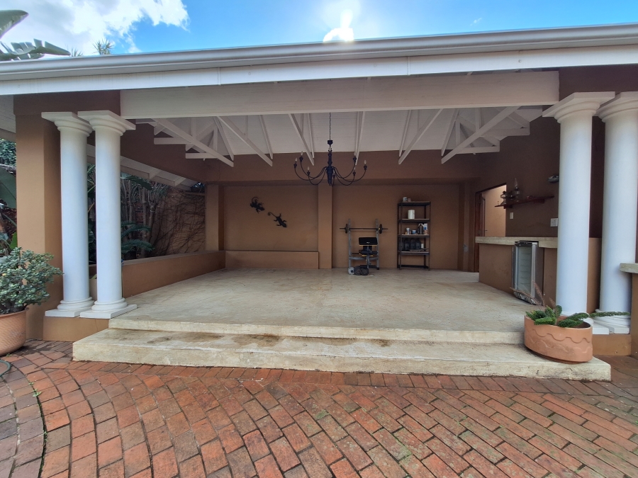 4 Bedroom Property for Sale in Windermere KwaZulu-Natal