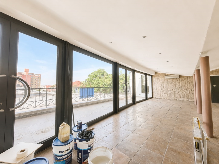 To Let Commercial Property for Rent in Berea West KwaZulu-Natal