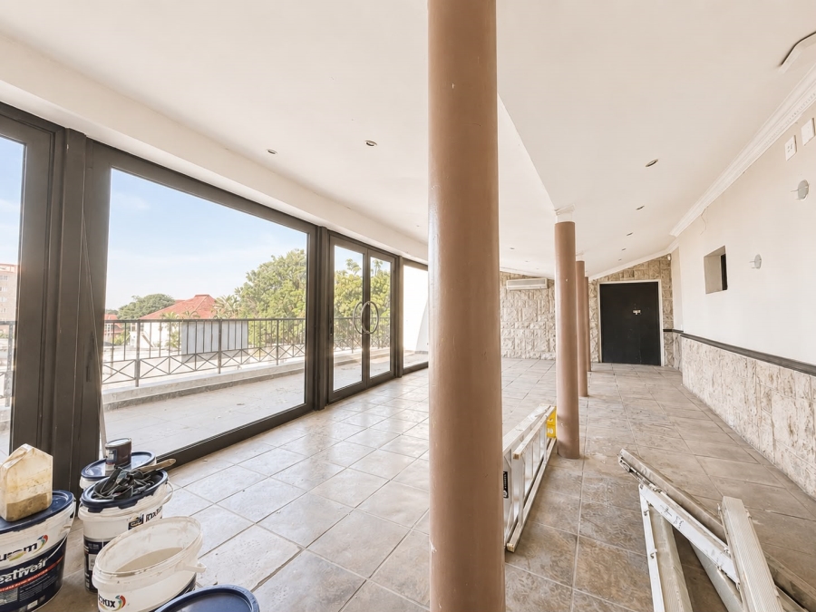 To Let Commercial Property for Rent in Berea West KwaZulu-Natal