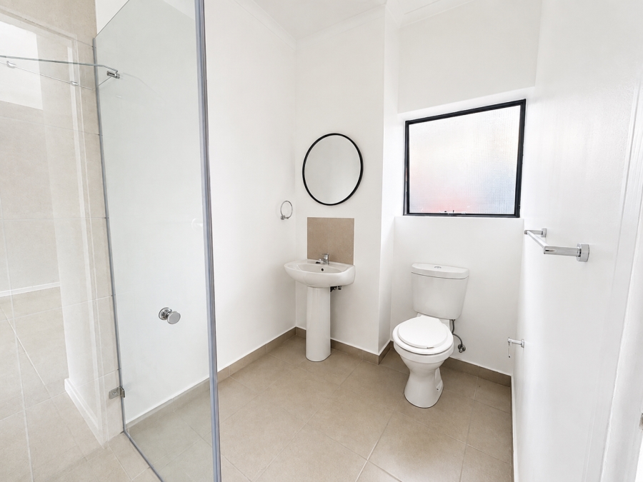 1 Bedroom Property for Sale in Waterfall KwaZulu-Natal