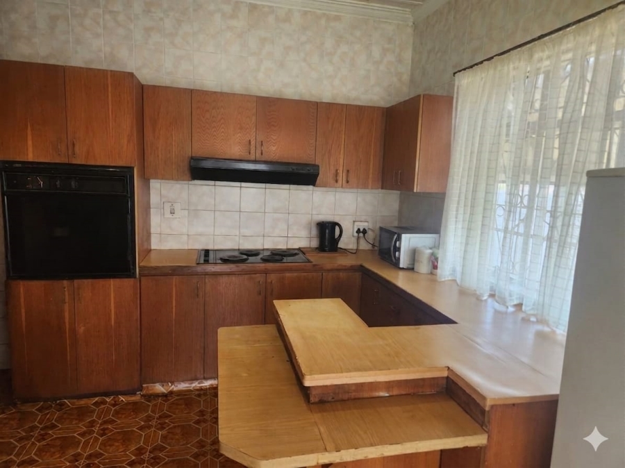 3 Bedroom Property for Sale in Manor KwaZulu-Natal