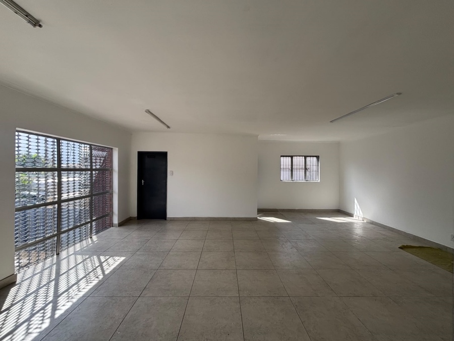 To Let Commercial Property for Rent in Phoenix Industrial KwaZulu-Natal