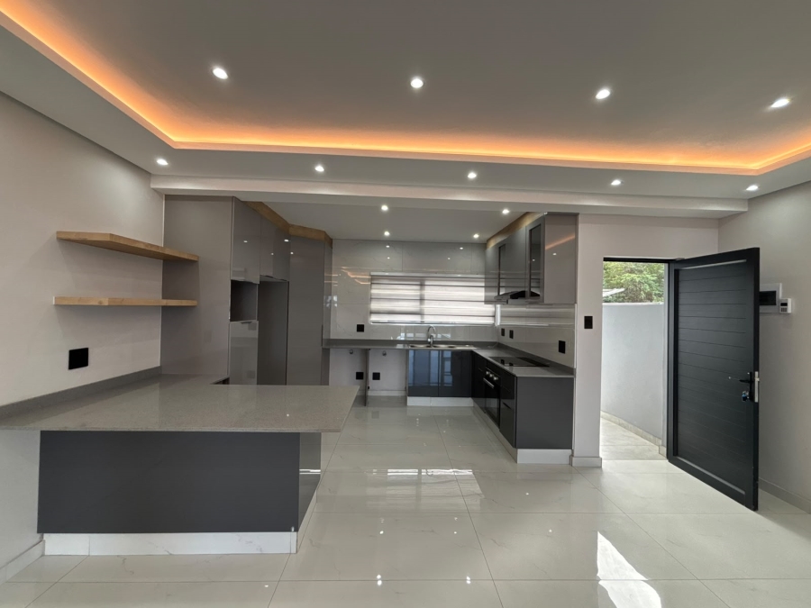 2 Bedroom Property for Sale in Umhlanga Ridge KwaZulu-Natal