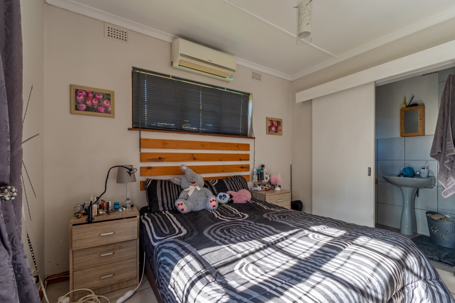 To Let 1 Bedroom Property for Rent in Waterfall KwaZulu-Natal