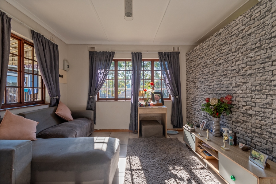 To Let 1 Bedroom Property for Rent in Waterfall KwaZulu-Natal