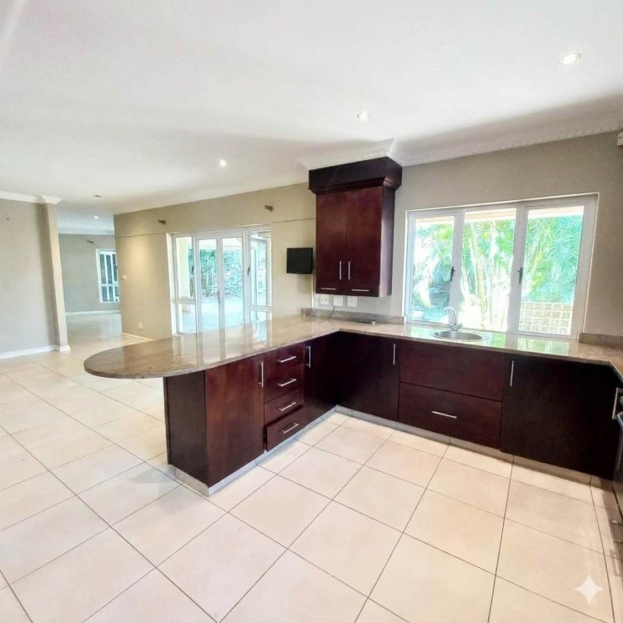 4 Bedroom Property for Sale in Umhlanga KwaZulu-Natal