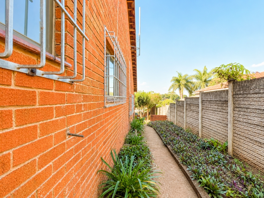To Let 3 Bedroom Property for Rent in Richem KwaZulu-Natal