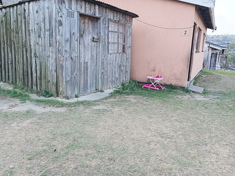 2 Bedroom Property for Sale in Umlazi Y KwaZulu-Natal