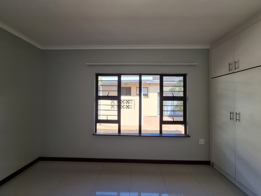 2 Bedroom Property for Sale in Manors KwaZulu-Natal