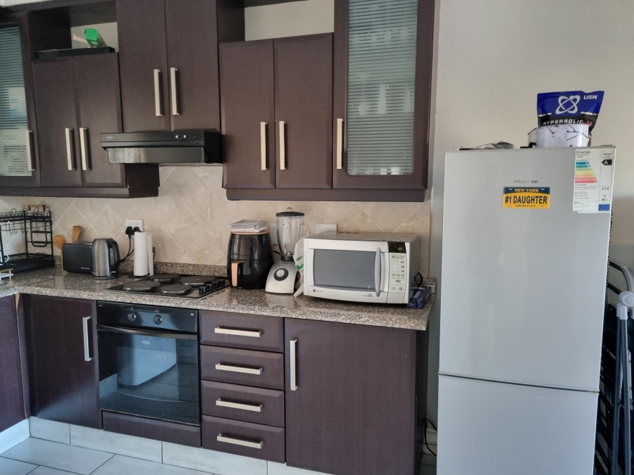 To Let 2 Bedroom Property for Rent in New Town Centre KwaZulu-Natal