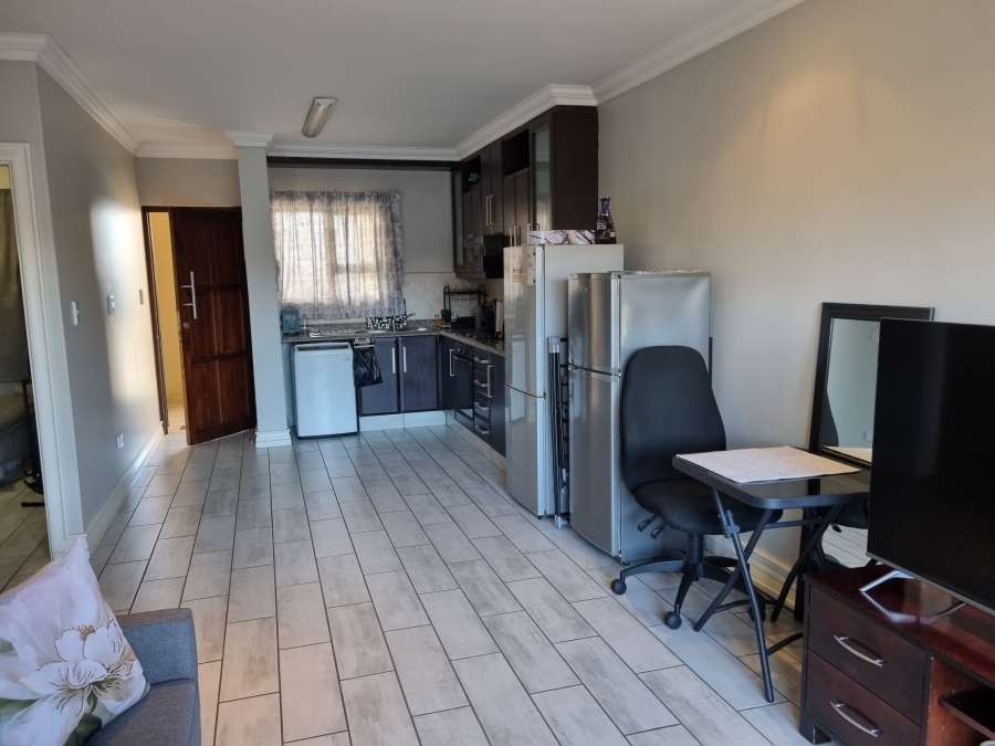 To Let 2 Bedroom Property for Rent in New Town Centre KwaZulu-Natal