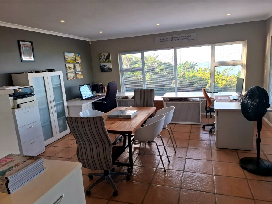 3 Bedroom Property for Sale in Newsel Beach KwaZulu-Natal