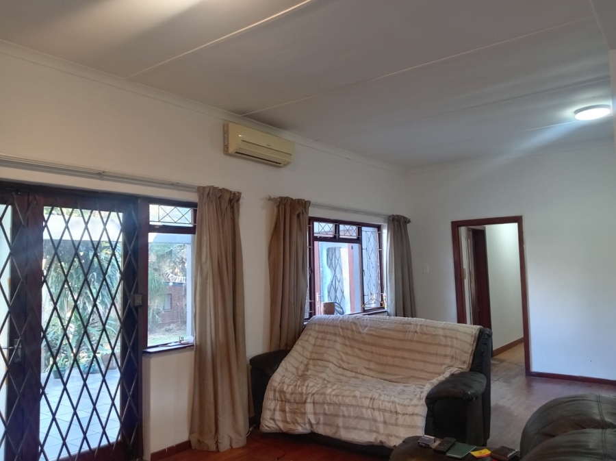 3 Bedroom Property for Sale in Amanzimtoti KwaZulu-Natal