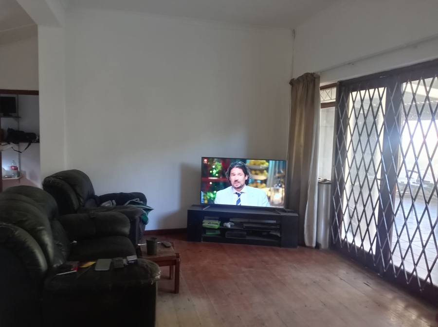 3 Bedroom Property for Sale in Amanzimtoti KwaZulu-Natal