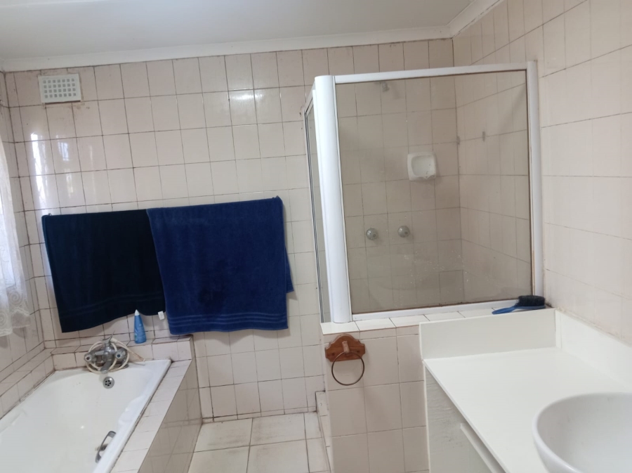 3 Bedroom Property for Sale in Amanzimtoti KwaZulu-Natal