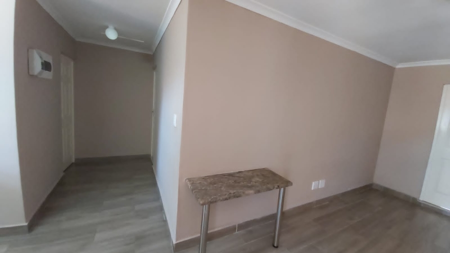 To Let 2 Bedroom Property for Rent in Fynnland KwaZulu-Natal
