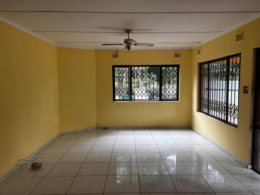 To Let 2 Bedroom Property for Rent in Yellowwood Park KwaZulu-Natal