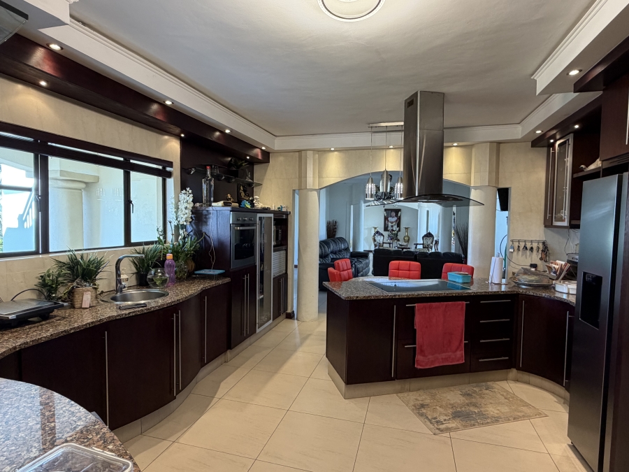 5 Bedroom Property for Sale in Izinga Estate KwaZulu-Natal