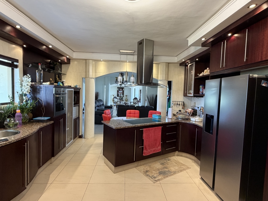 5 Bedroom Property for Sale in Izinga Estate KwaZulu-Natal