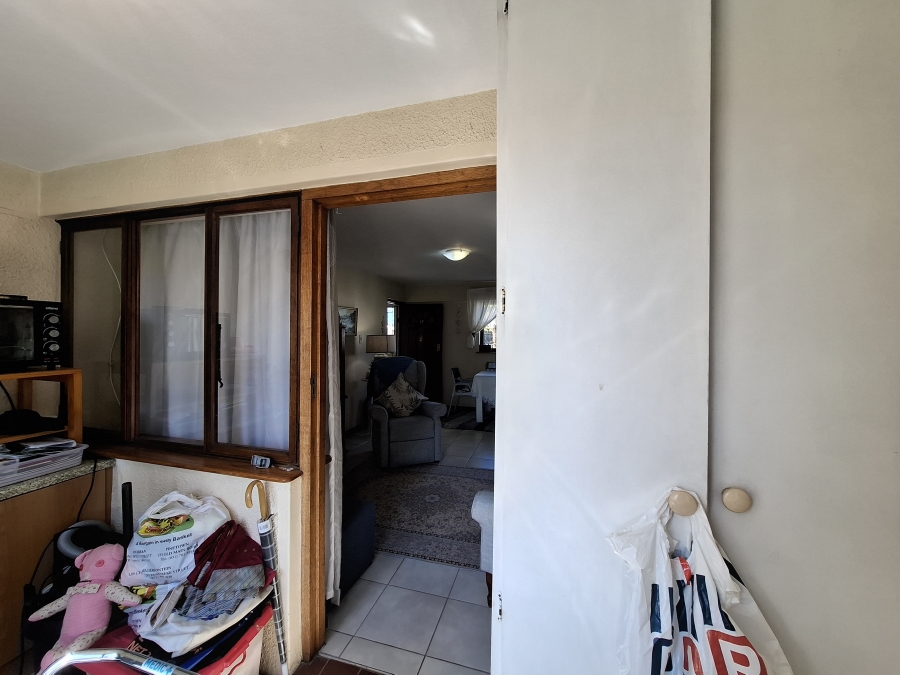 To Let 1 Bedroom Property for Rent in Pinetown KwaZulu-Natal