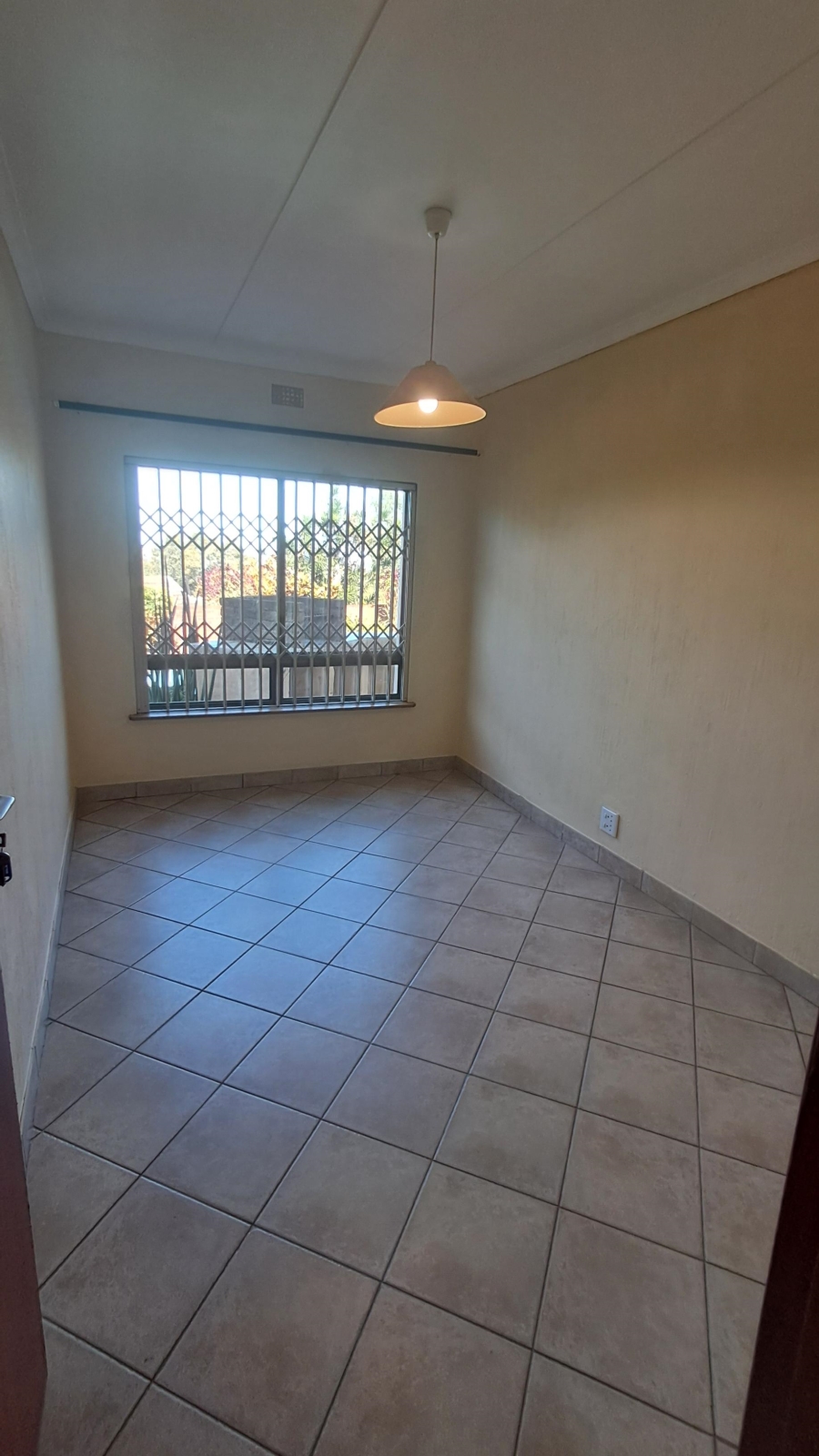 To Let 4 Bedroom Property for Rent in Panorama KwaZulu-Natal