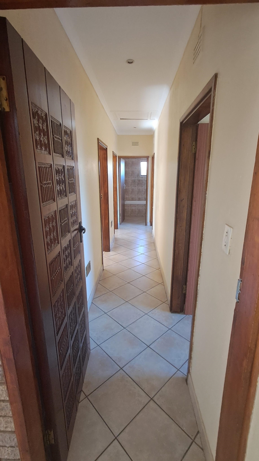To Let 4 Bedroom Property for Rent in Panorama KwaZulu-Natal
