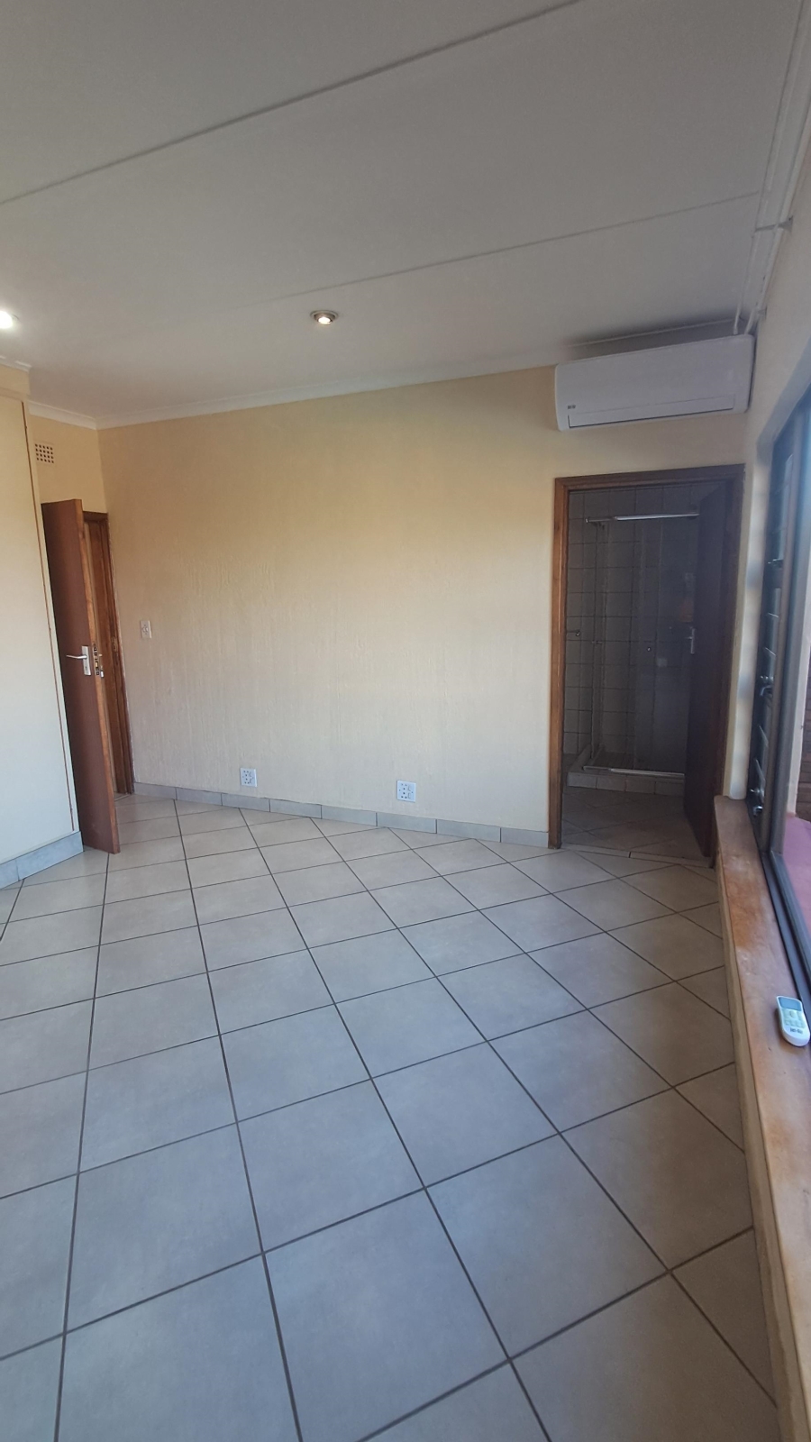 To Let 4 Bedroom Property for Rent in Panorama KwaZulu-Natal