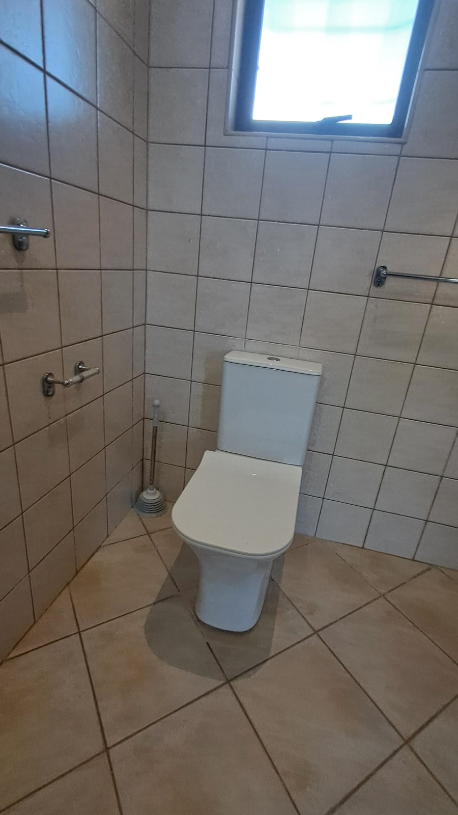 To Let 4 Bedroom Property for Rent in Panorama KwaZulu-Natal