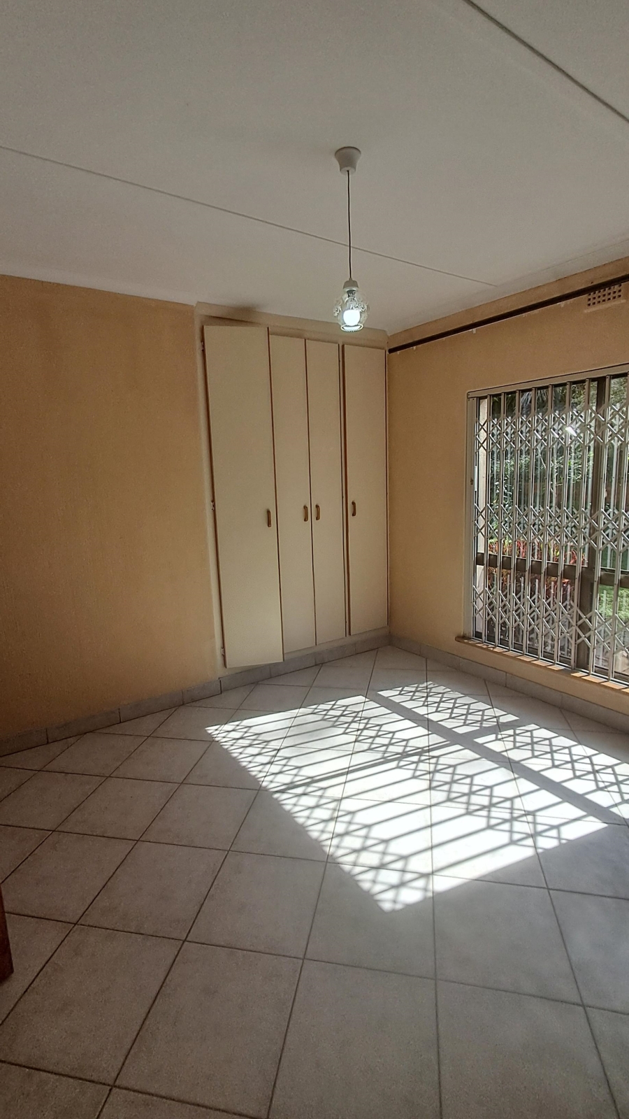 To Let 4 Bedroom Property for Rent in Panorama KwaZulu-Natal