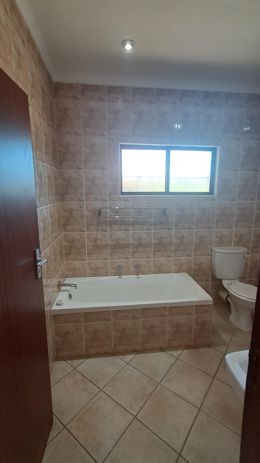 To Let 4 Bedroom Property for Rent in Panorama KwaZulu-Natal