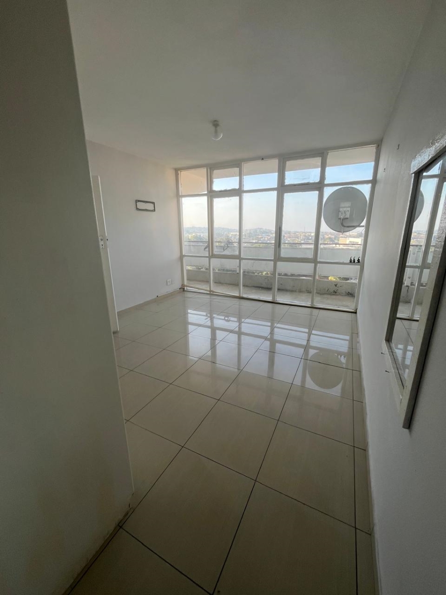 1 Bedroom Property for Sale in Pinetown KwaZulu-Natal