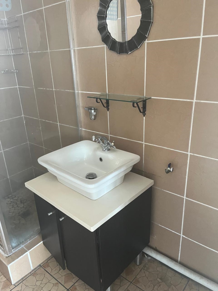 1 Bedroom Property for Sale in Pinetown KwaZulu-Natal