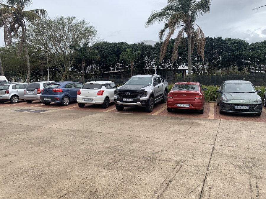 To Let Commercial Property for Rent in La Lucia Ridge KwaZulu-Natal