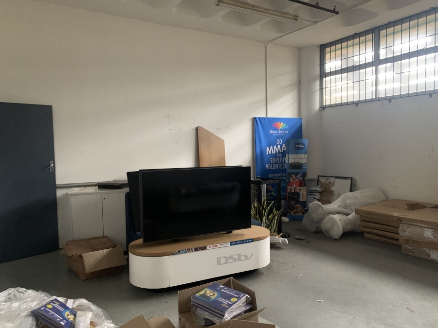 To Let Commercial Property for Rent in La Lucia Ridge KwaZulu-Natal