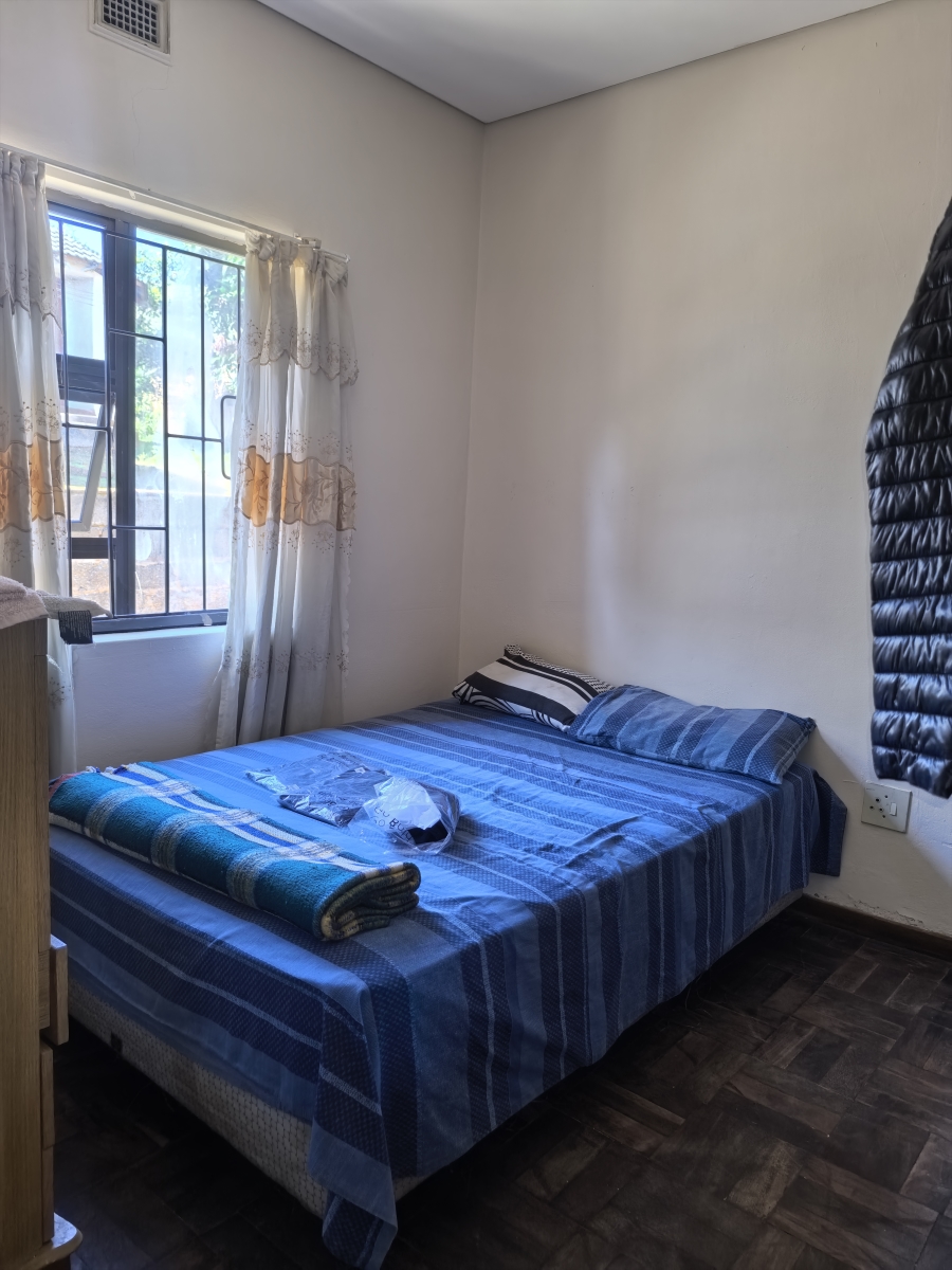 To Let 4 Bedroom Property for Rent in Umlazi V KwaZulu-Natal