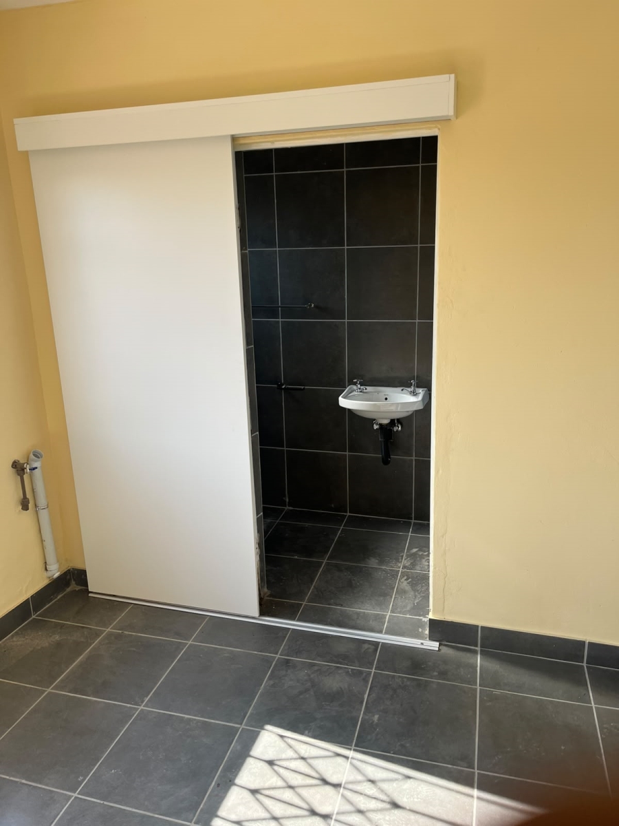 To Let 0 Bedroom Property for Rent in Umlazi W KwaZulu-Natal