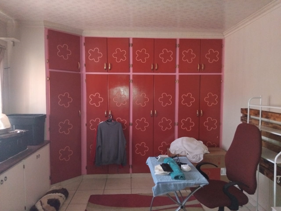 3 Bedroom Property for Sale in Lennoxton KwaZulu-Natal