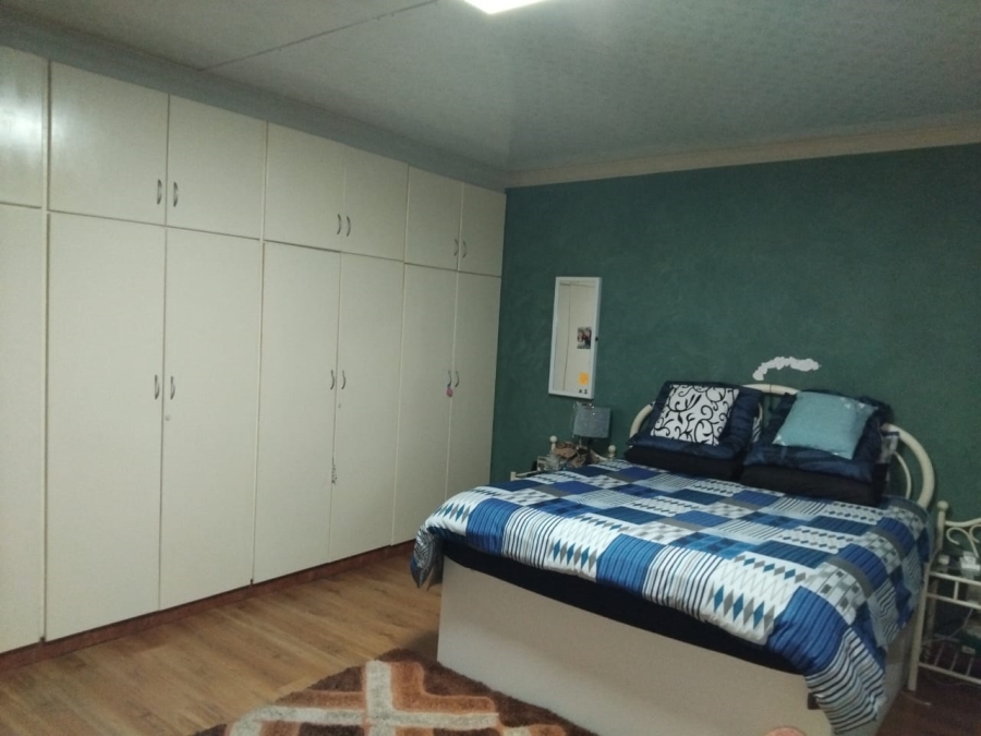 3 Bedroom Property for Sale in Lennoxton KwaZulu-Natal