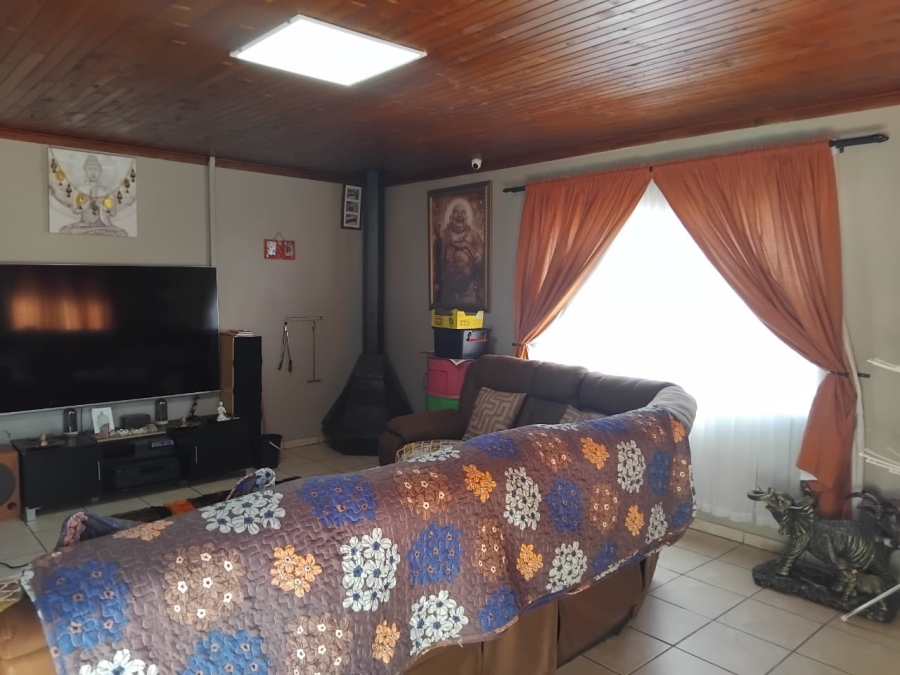 3 Bedroom Property for Sale in Lennoxton KwaZulu-Natal