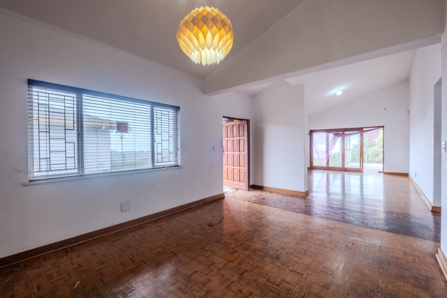 3 Bedroom Property for Sale in Riverside KwaZulu-Natal