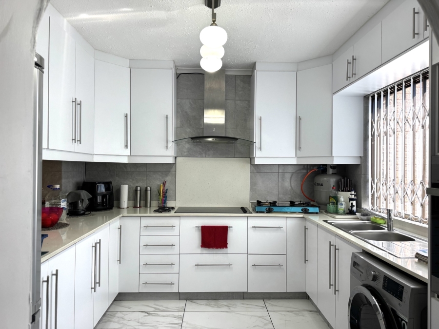 2 Bedroom Property for Sale in Scottburgh Central KwaZulu-Natal
