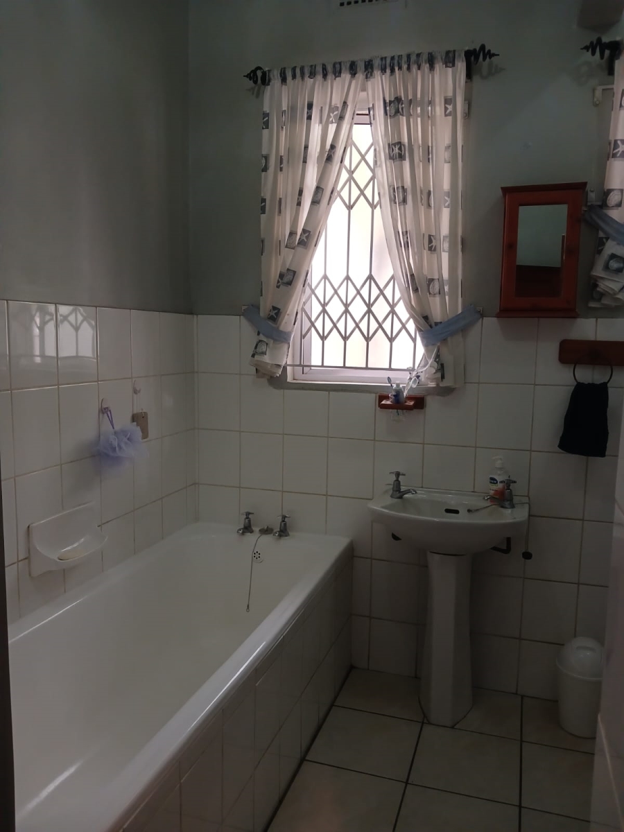 To Let 2 Bedroom Property for Rent in Glenwood KwaZulu-Natal