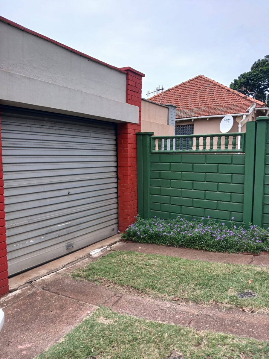 To Let 2 Bedroom Property for Rent in Glenwood KwaZulu-Natal