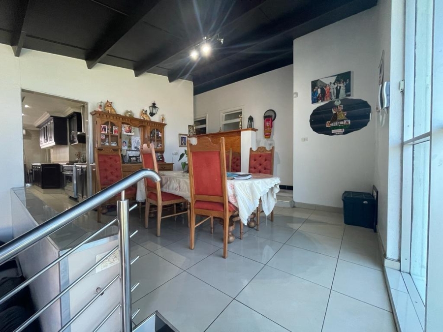 3 Bedroom Property for Sale in Brighton Beach KwaZulu-Natal