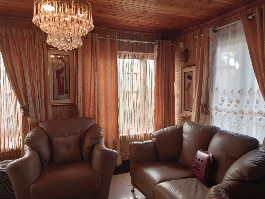 5 Bedroom Property for Sale in Queensmead Industrial KwaZulu-Natal