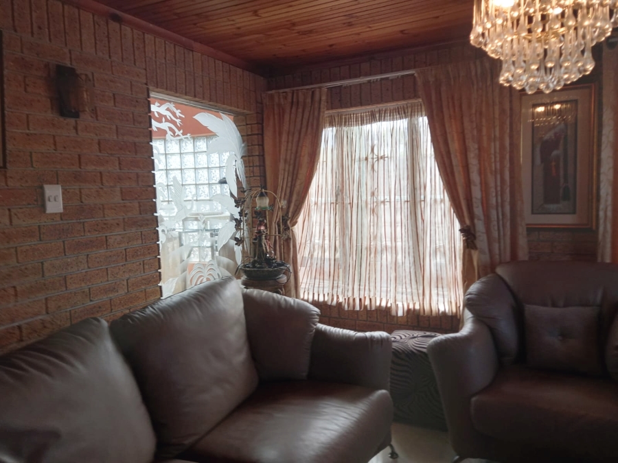 5 Bedroom Property for Sale in Queensmead Industrial KwaZulu-Natal