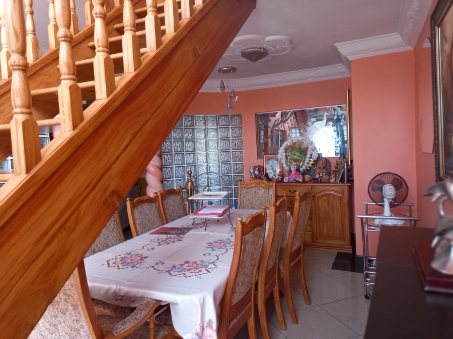 5 Bedroom Property for Sale in Queensmead Industrial KwaZulu-Natal